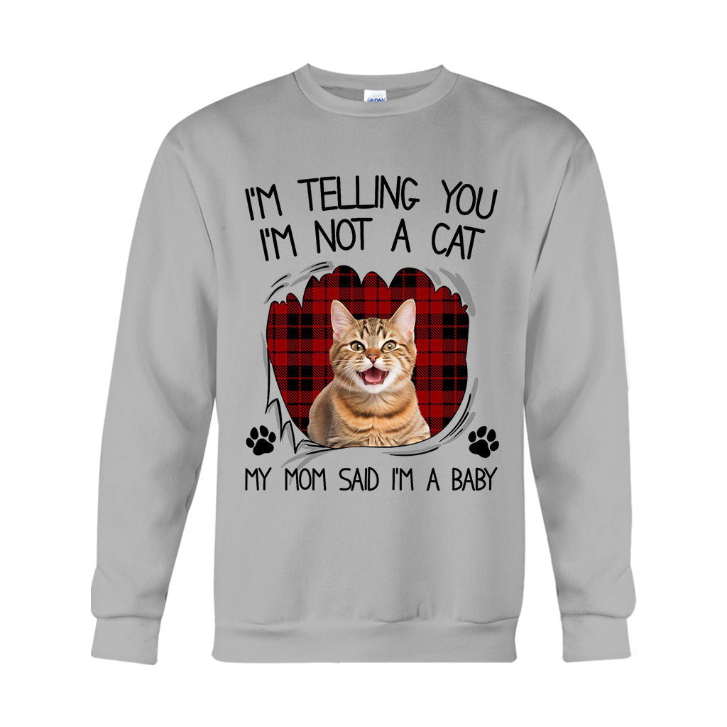 Meine Mama sagte, ich sei ein Baby – Personalisiertes Katzen-T-Shirt und Hoodie
