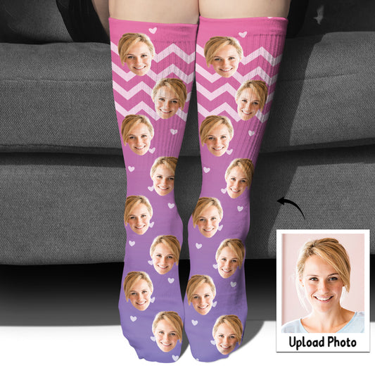 Individuelles lila Gesichtsmuster - Personalisierte Socken für die Tante