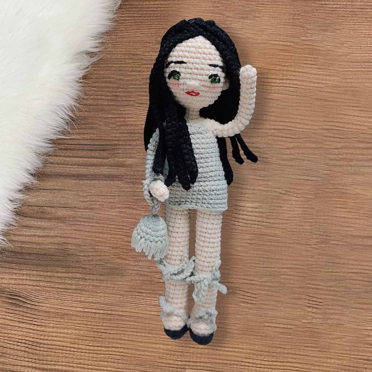 Votre poupée - Poupée tricotée à la main personnalisée pour belle-mère