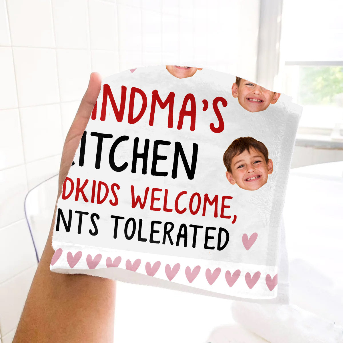 La cuisine de grand-mère - Les petits-enfants sont les bienvenus - Les parents sont tolérés - Cadeau pour grand-mère - Serviette personnalisée