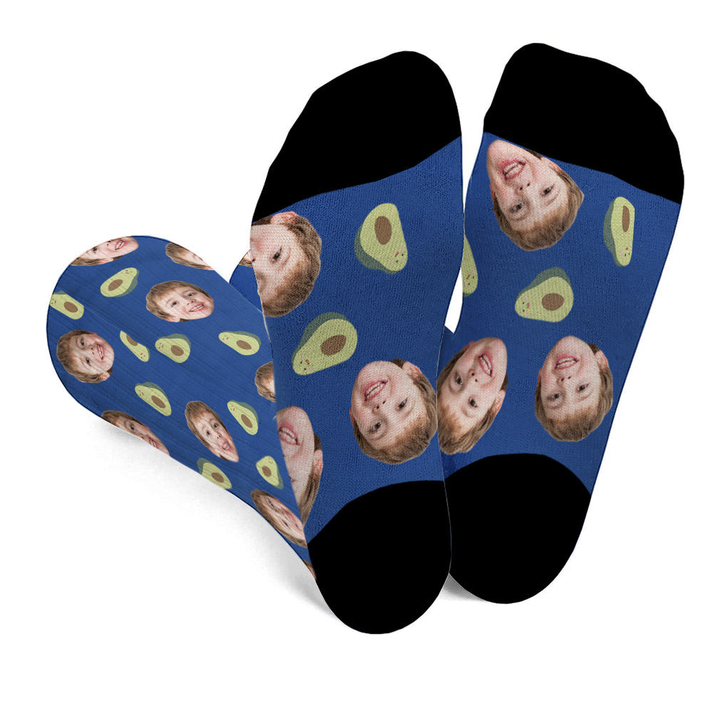 Lustiges Symbolmuster – personalisierte Socken für den Enkel