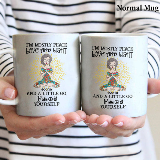 Ich bin vor allem Frieden, Liebe und Licht – personalisierte Yoga-Tasse
