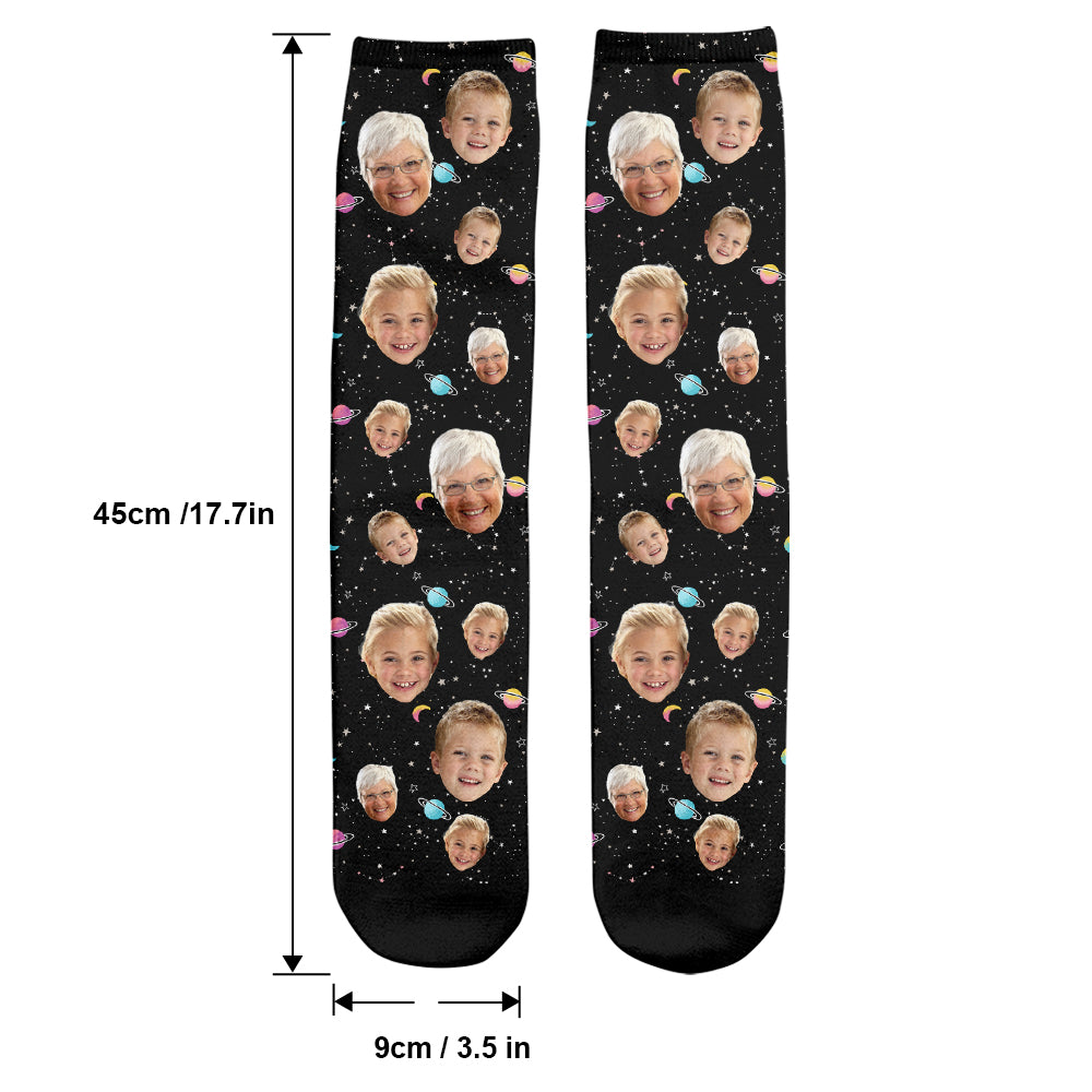 Custom Face Galaxy – Personalisierte Oma-Socken