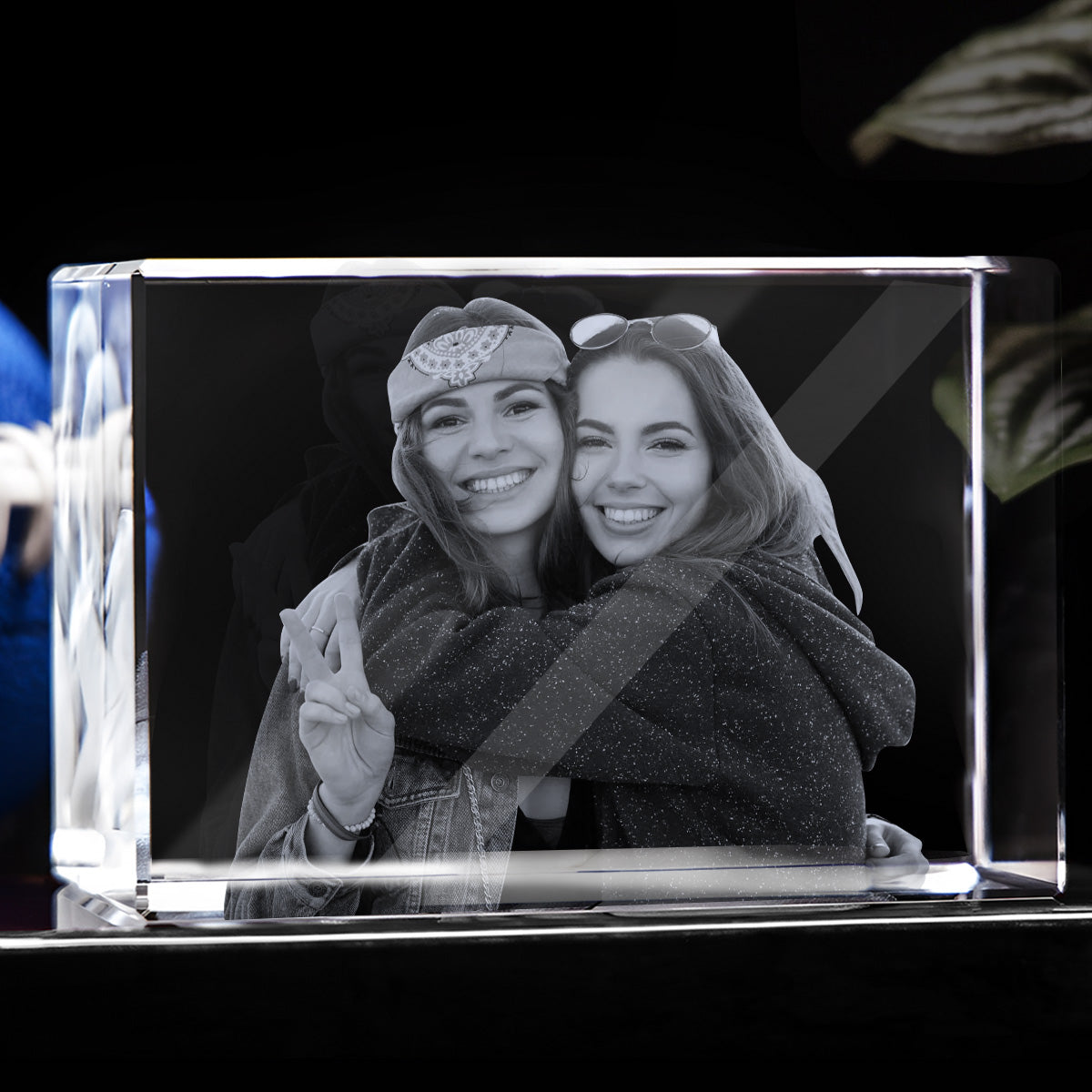 Custom Photo - Personalized Sibling Laser Engraving 3D Cuboid Shaped Crystal Lamp