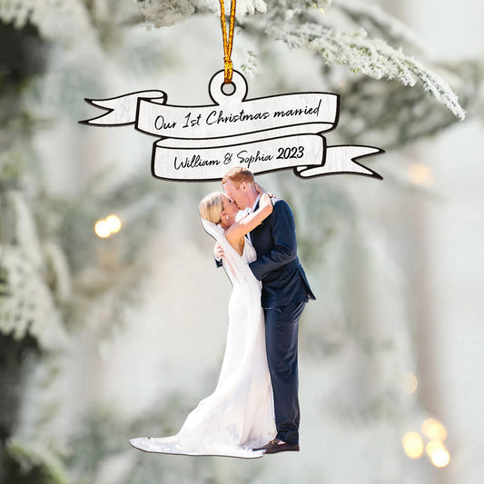 Our First Christmas Married - Personalized Husband And Wife Ornament
