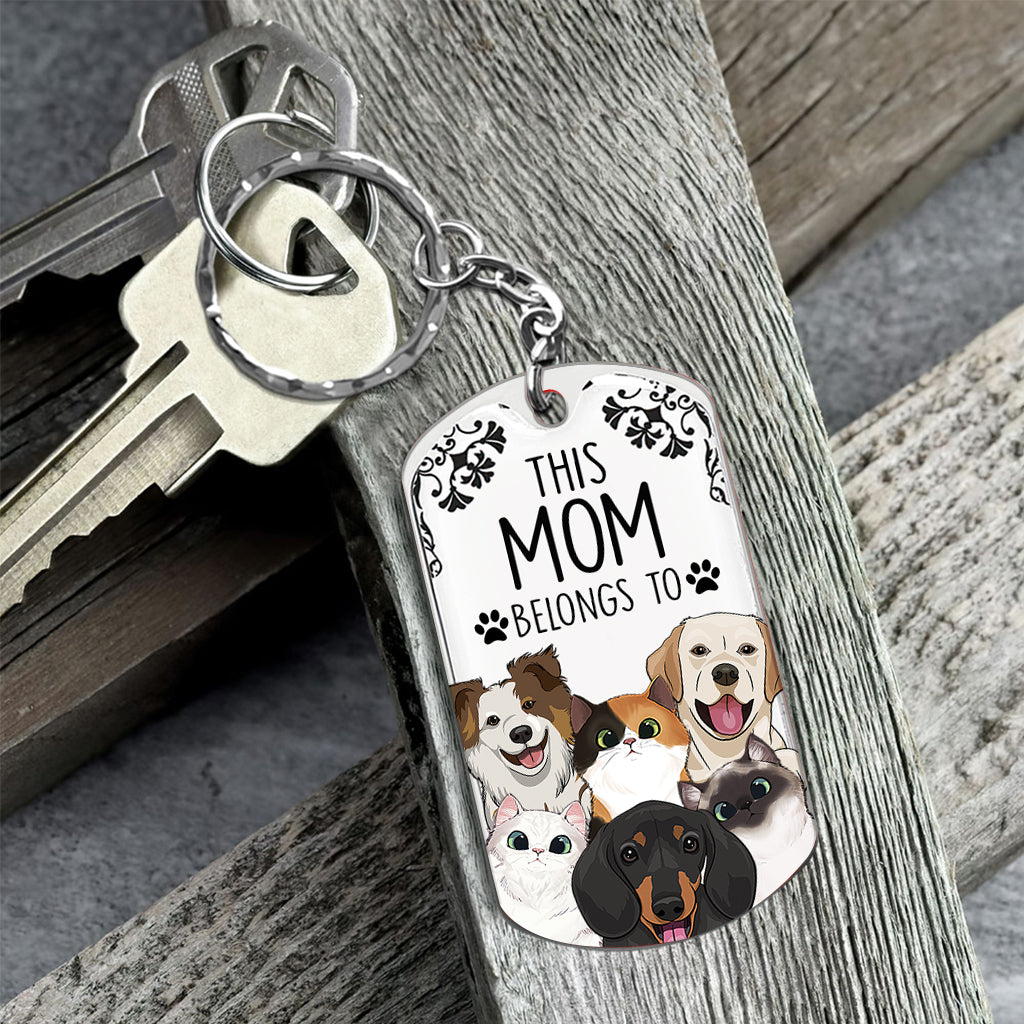 Dieser Mensch gehört zu – Hunde-Geschenk für Katzenliebhaber – Personalisierter Edelstahl-Schlüsselanhänger