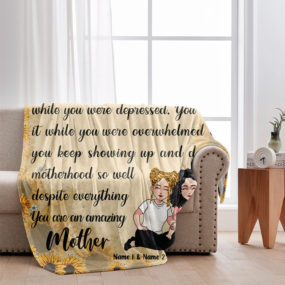 You Are An Amazing Mom - Personalized Mother's Day Mother Blanket