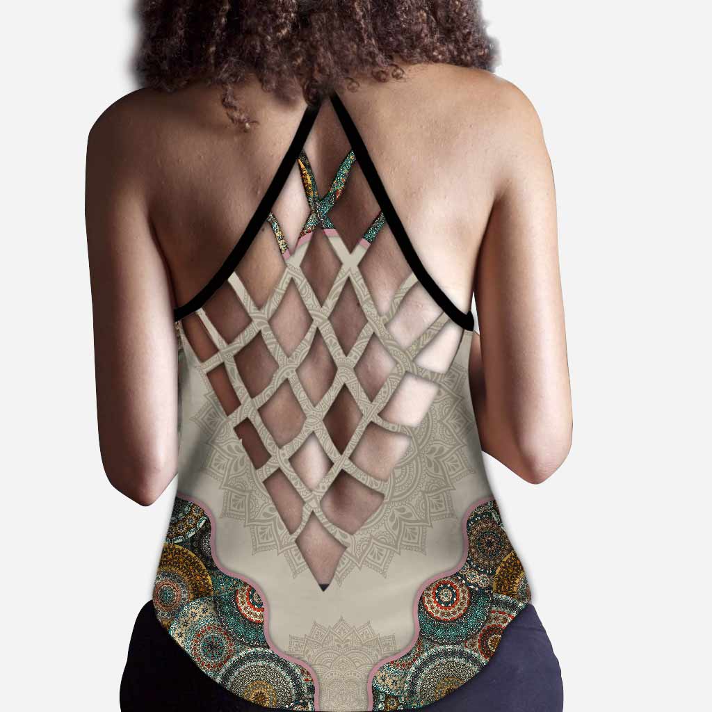 Ich bin nicht Zucker und Gewürze und alles Nette, ich bin Salbei und Kapuze – personalisiertes Yoga-Kreuz-Tanktop