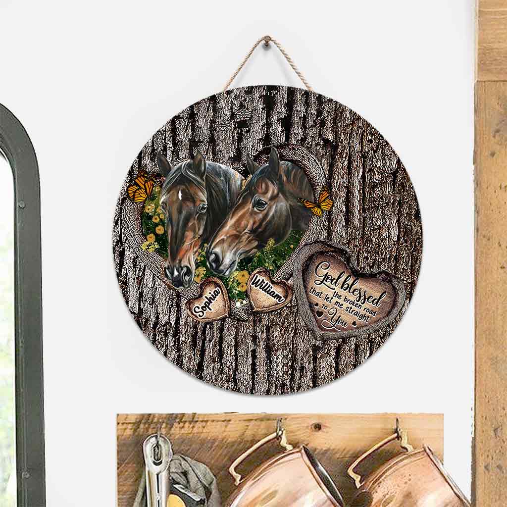 God Blessed The Broken Heart - Personalized Horse Round Wood Sign