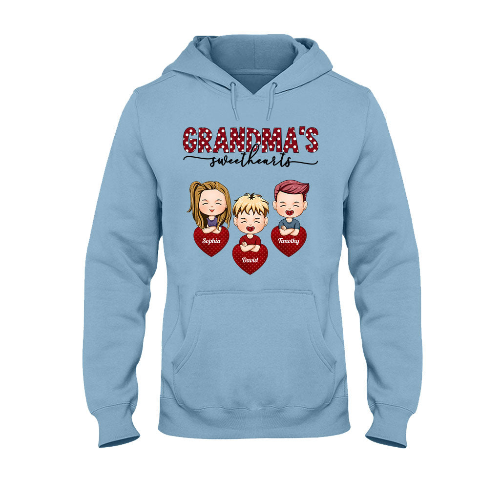 Omas Lieblinge – Personalisiertes Valentinstags-T-Shirt und Hoodie für Oma