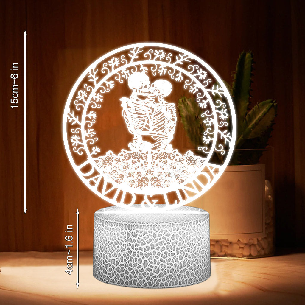 Custom Skeleton Couple Kissing With Roses - Personalized Skull Shaped Plaque Light Base