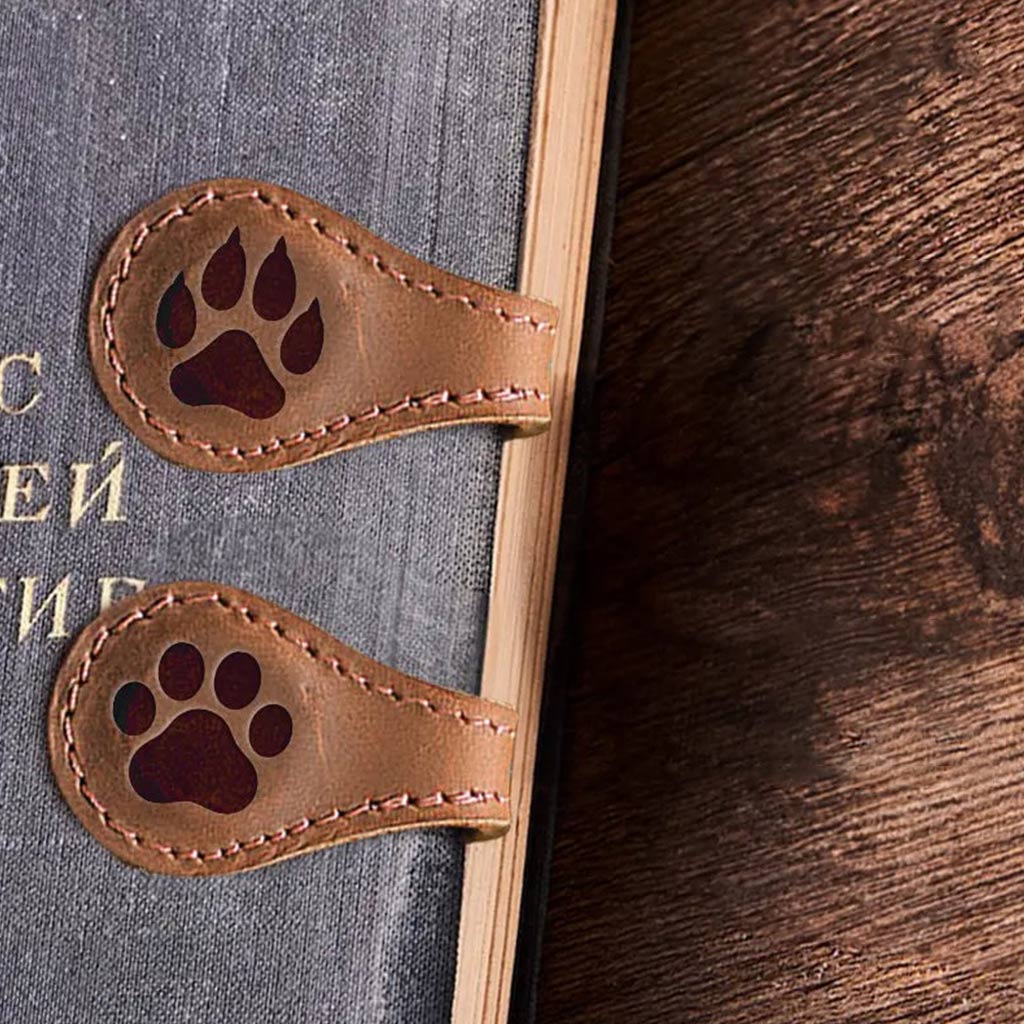 Custom Initials - Personalized Book Magnetic Leather Bookmark