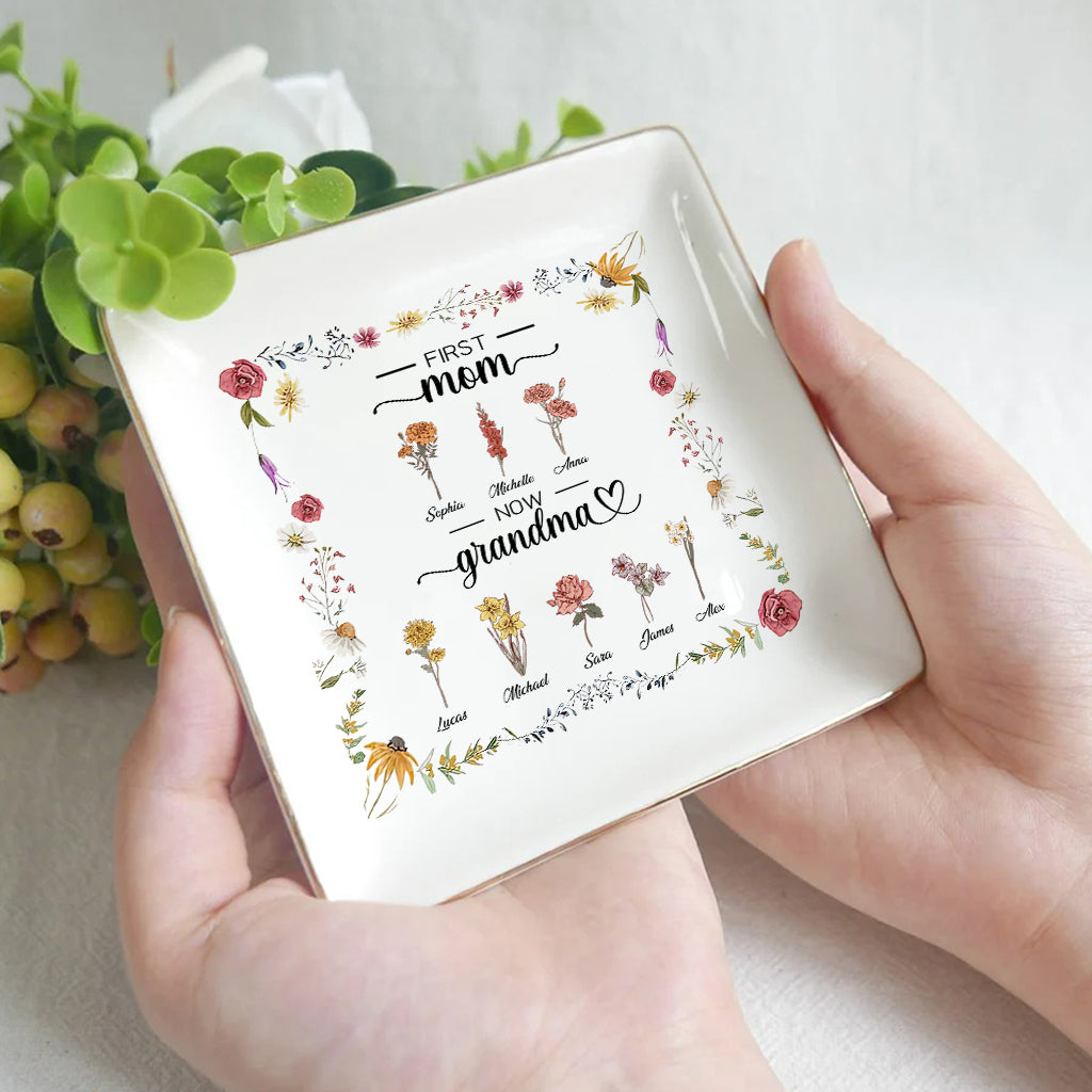 First Mom Now Grandma Birth Flower - Personalized Grandma Jewelry Dish