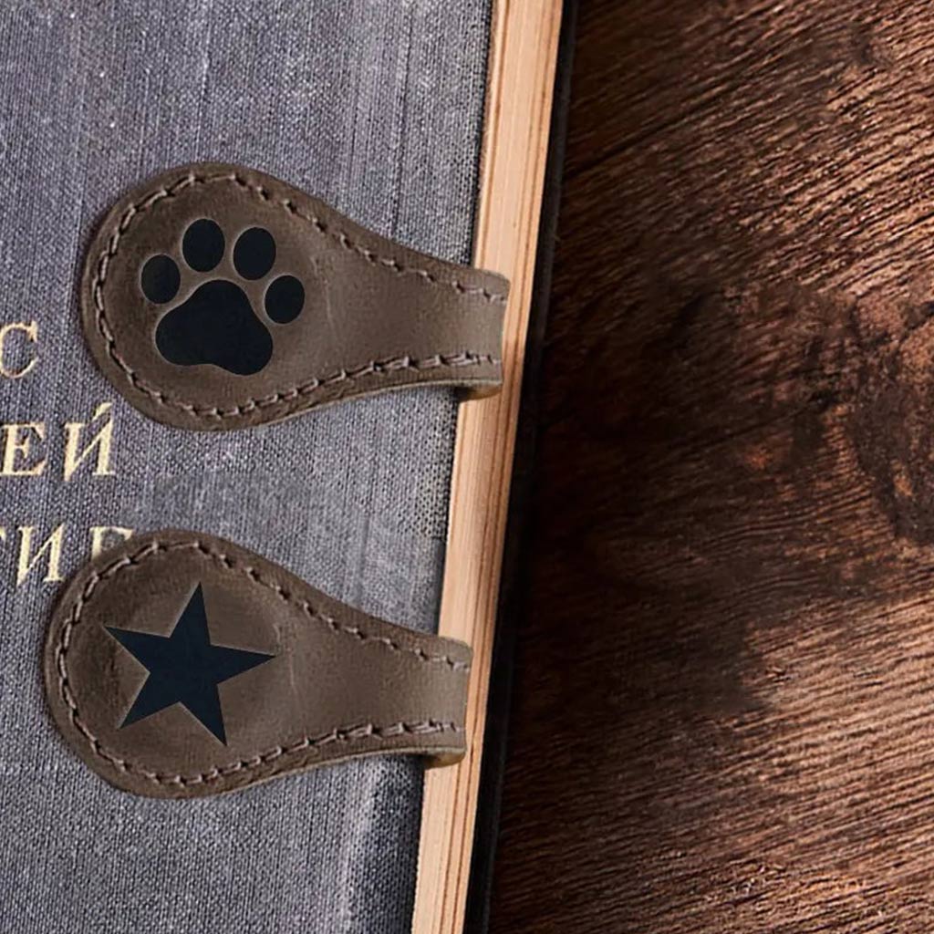 Custom Initials - Personalized Book Magnetic Leather Bookmark
