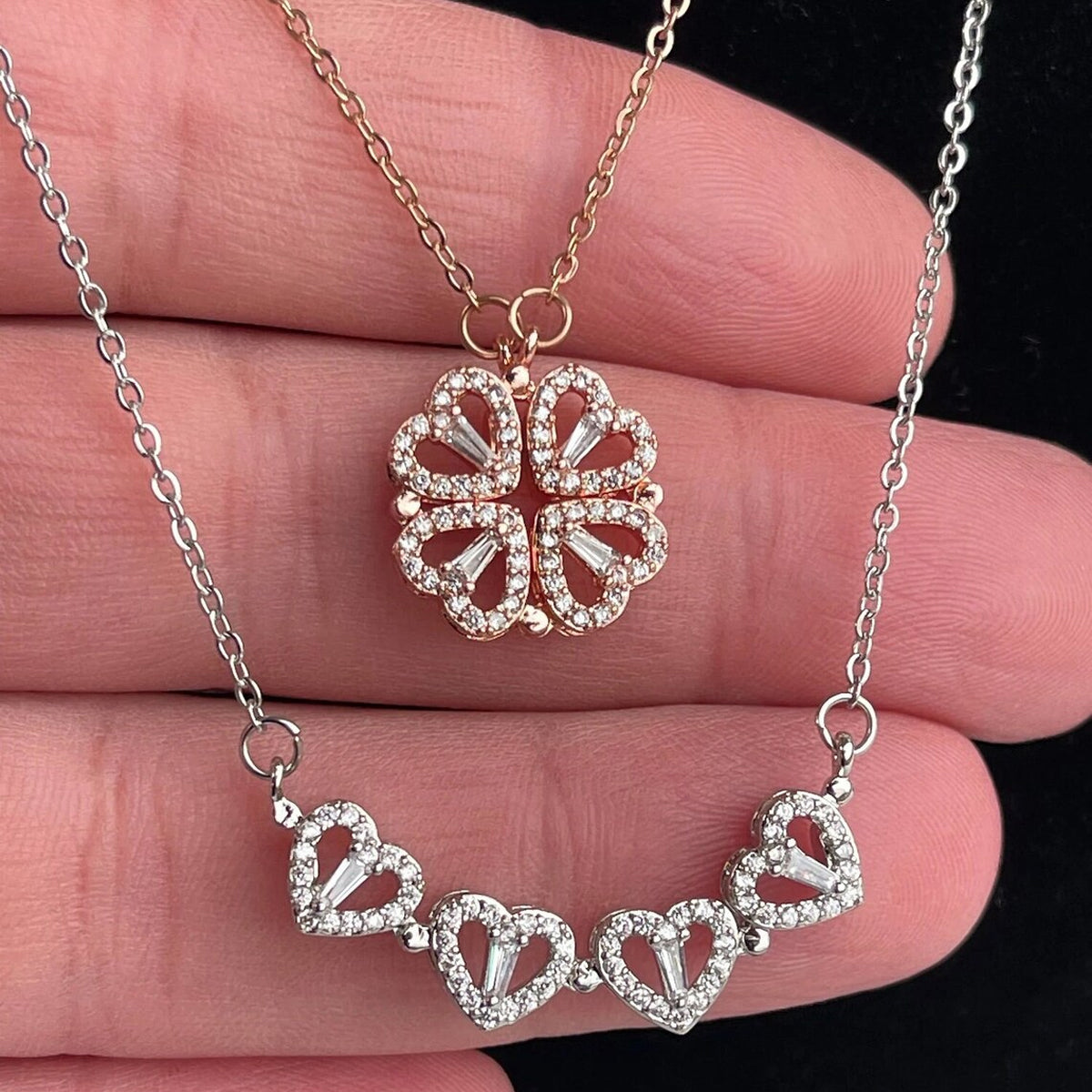 Halskette mit vierblättrigem Kleeblatt