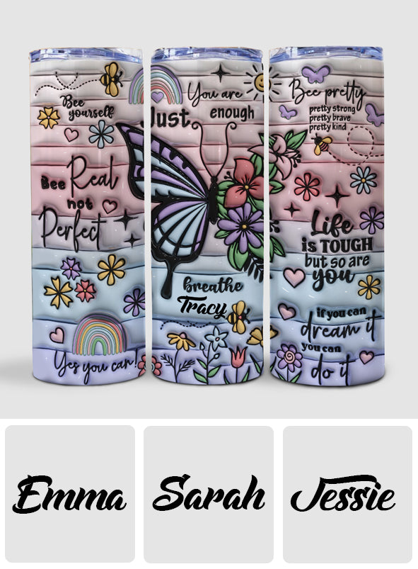 Schmetterlinge mit positiven Affirmationen – personalisierter schlanker Becher